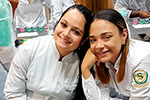 Estudantes de Enfermagem realizam experimento com repolho roxo revela a magia da Química no UNICEUSA-FACSAL