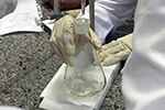 Aula Prática de Química Analítica no Curso de Farmácia