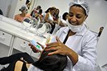 Oficina de Estética e Cosmética movimenta a Faculdade